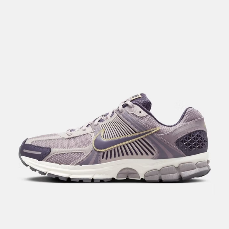 Nike's New Lightweight, Cushio - Men Shoes Must Have avaliação e preço