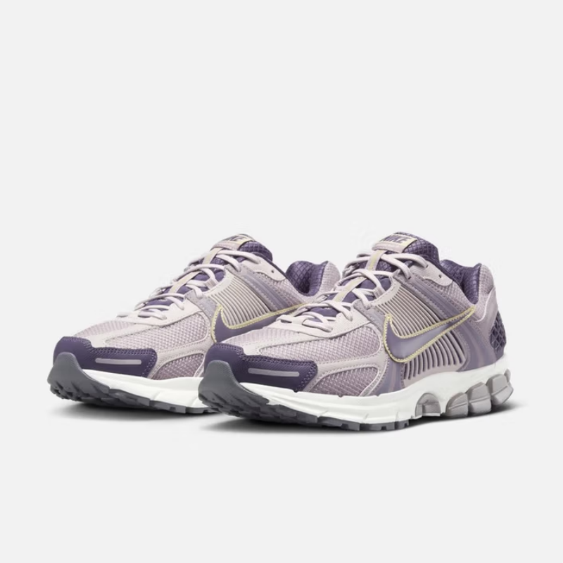 Nike's New Lightweight, Cushio - Men Shoes Must Have avaliação e preço