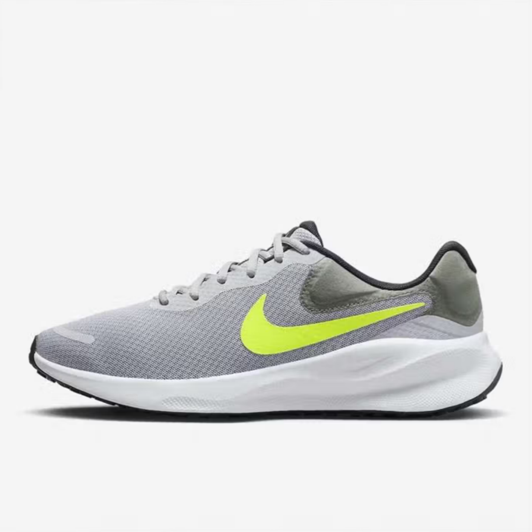 Nike's New Lightweight Soft-So - Men Shoes Must Have avaliação e preço